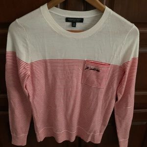 BANANA REPUBLIC light sweater perfect for spring j’adore on pocket Sz XS nwot